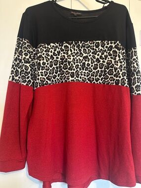 Wildlife Elegance Colorblock Leopard Print Red Women's Top